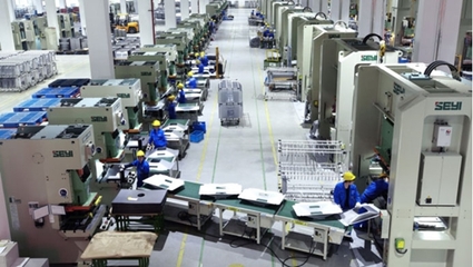 匠心驱动 科技赋能——新浪网“致匠心青动力”探访名气厨房电器余杭工厂